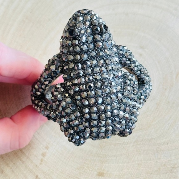 Jewelry - Frog encrusted rhinestone hinged clamper Bracelet Statement silver Couture 90s